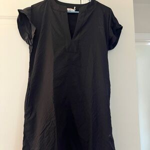 Vineyard Vines black Harbor dress